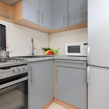 Apartment Metro Kabaty Lovely By Renters Warsaw